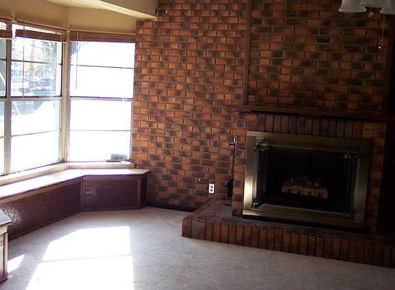 4th image of 710 Tuxedo Dr