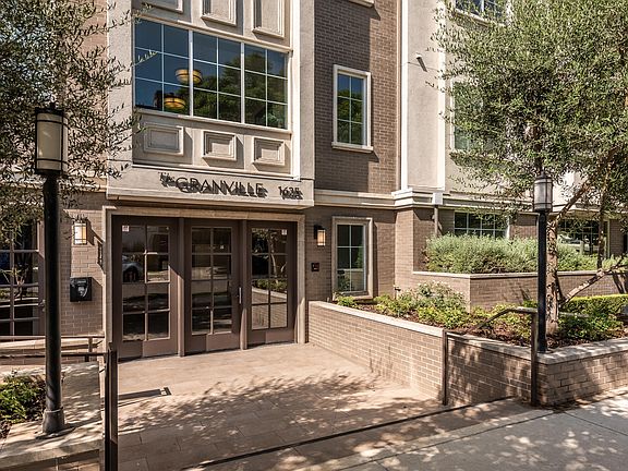 3rd image of 1625 Granville Ave APT 306