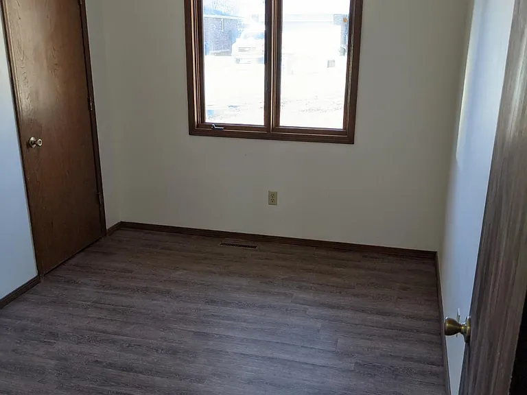 1426 S Saint Marys Ave — Photo 11