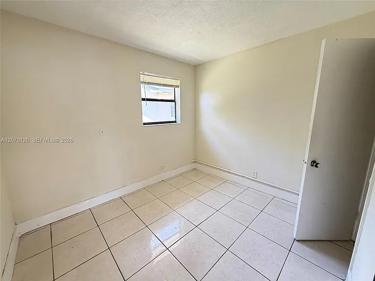333 NW 2nd Ave #5 — Photo 18