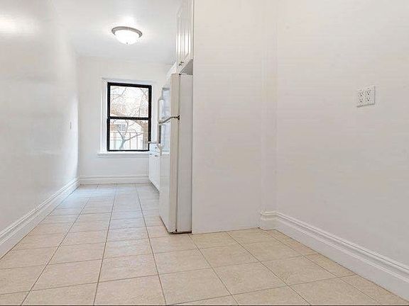 5th image of 353 E 53rd St APT 2F
