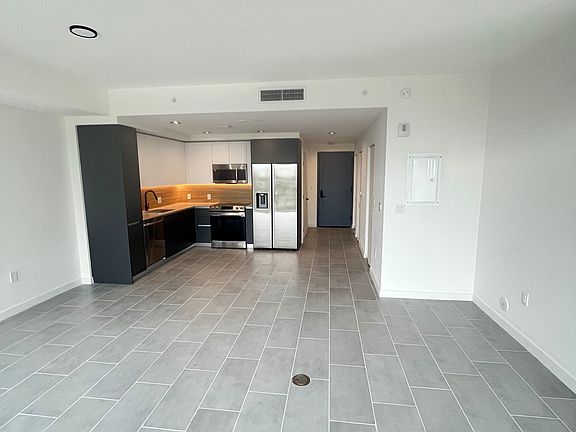 4th image of 126 NE 21st St #S2