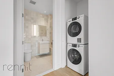 Rented by Rennit Inc.