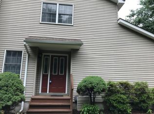 4A Milford Town Green Ln, Milford, PA 18337