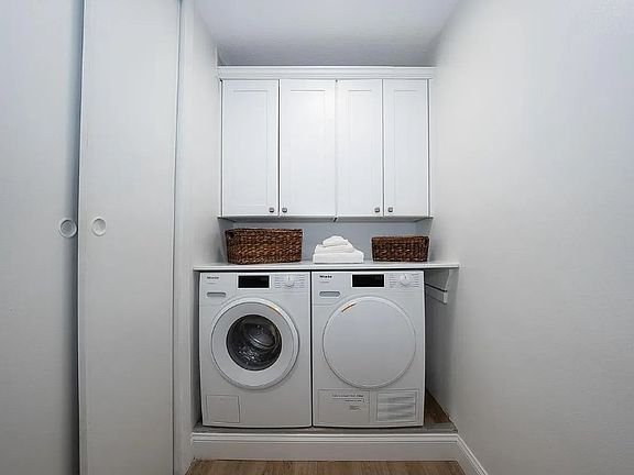 2nd image of 101 Lawncroft Ave APT A6