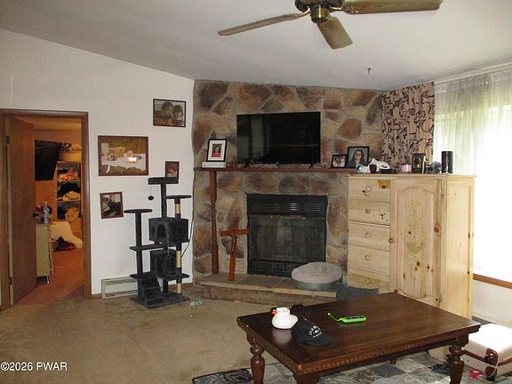 2nd image of 148 Lakeview Dr