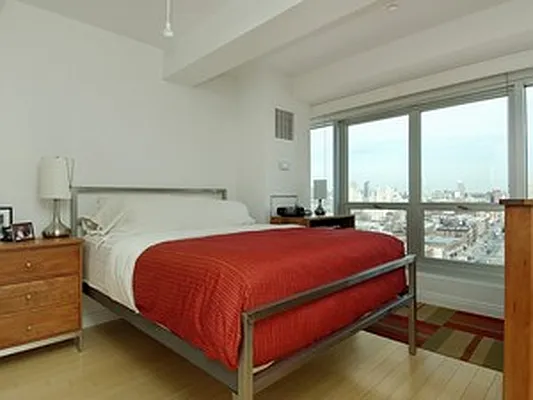 Sold by Corcoran | media 14