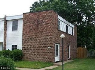 1226 Magnolia Ln, Herndon, VA 20170