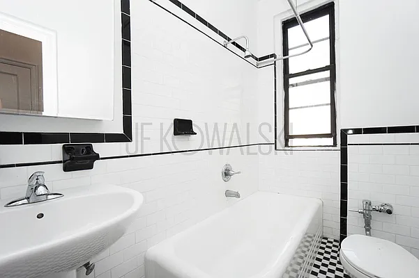 Rented by Kowalski & Co | media 6