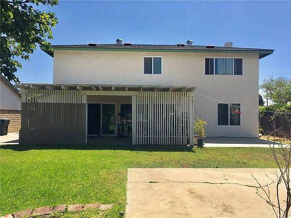 2nd image of 1433 N Solano Pl