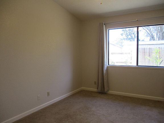 5th image of 7397 Rush River Dr