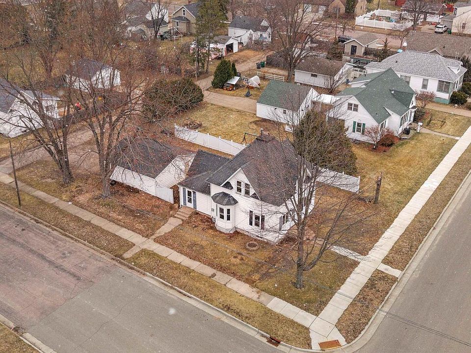 1st image of 1311 OAK STREET