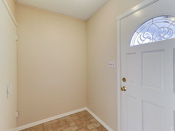 3rd image of 2458 W Grivey Ave