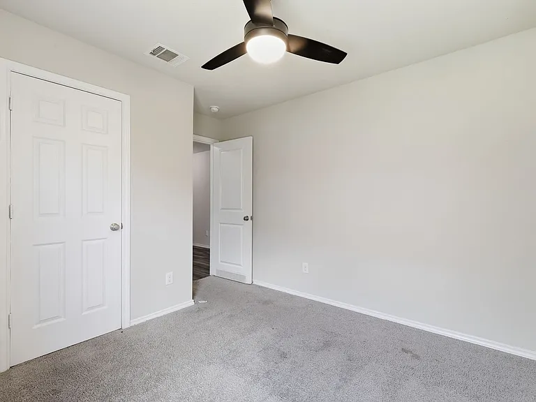 13755 Bradford Park — Photo 23