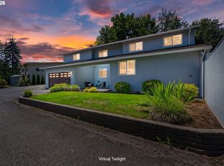2360 Glenmorrie Dr, Lake Oswego, OR 97034
