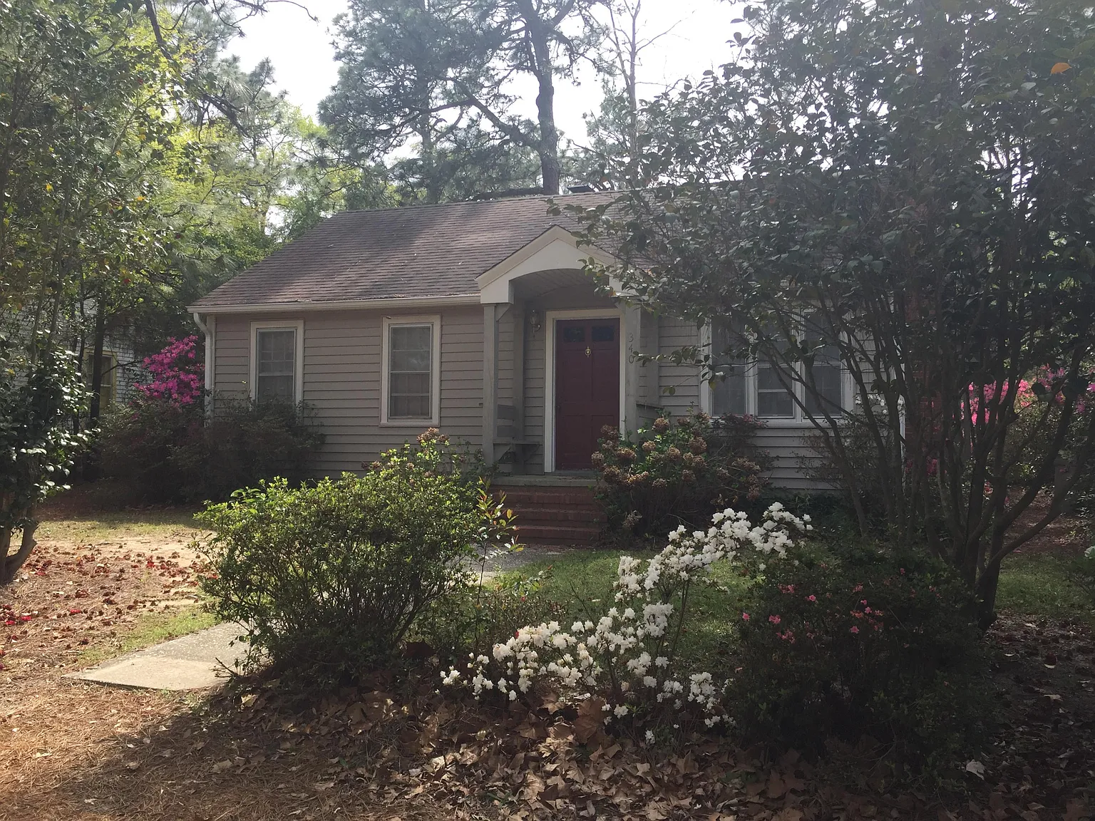 2 bed, 1.0 bath, 805 sqft, $1,625 — Photo 2