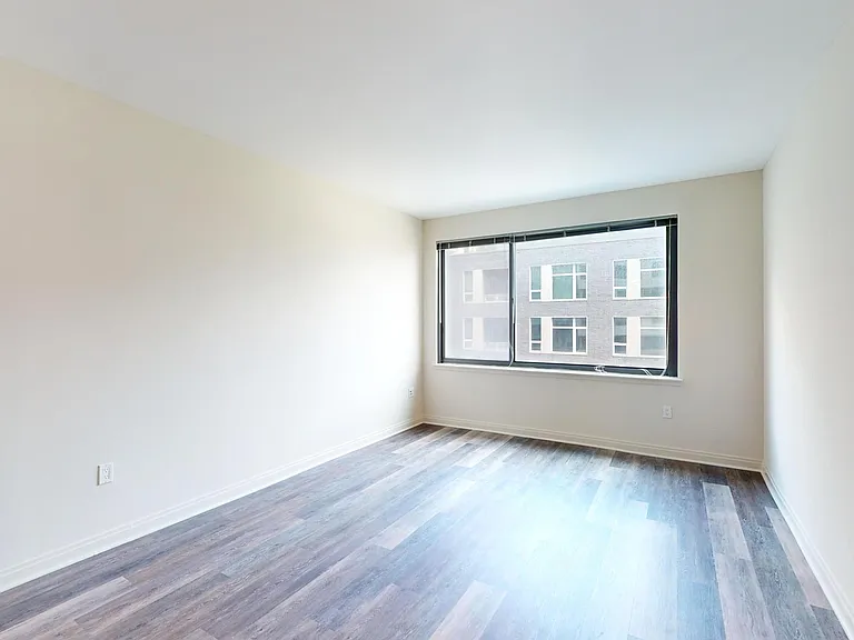 Eleven55 Ripley — Photo 60