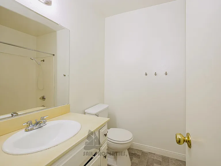 2501 W Sunflower Ave #E11 — Photo 12