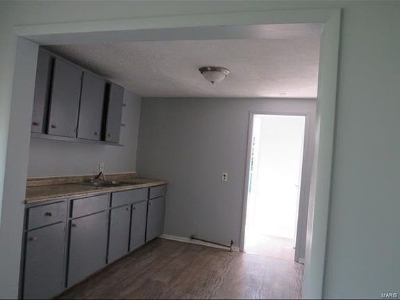 2nd image of 3607 Falling Springs Rd