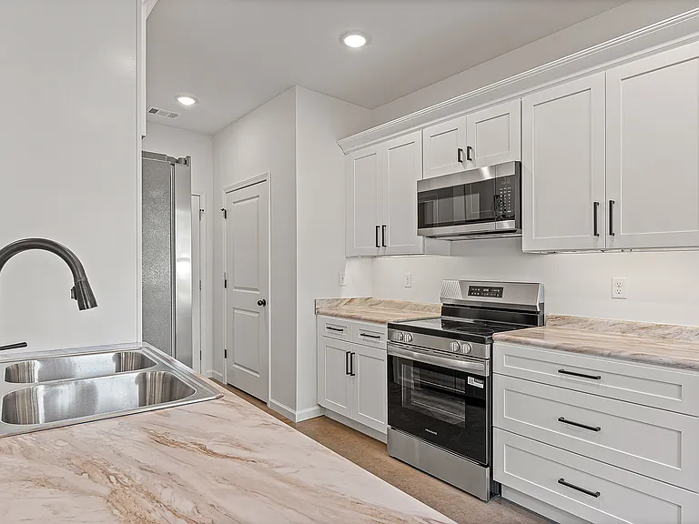 107 Cody Ln — Photo 22