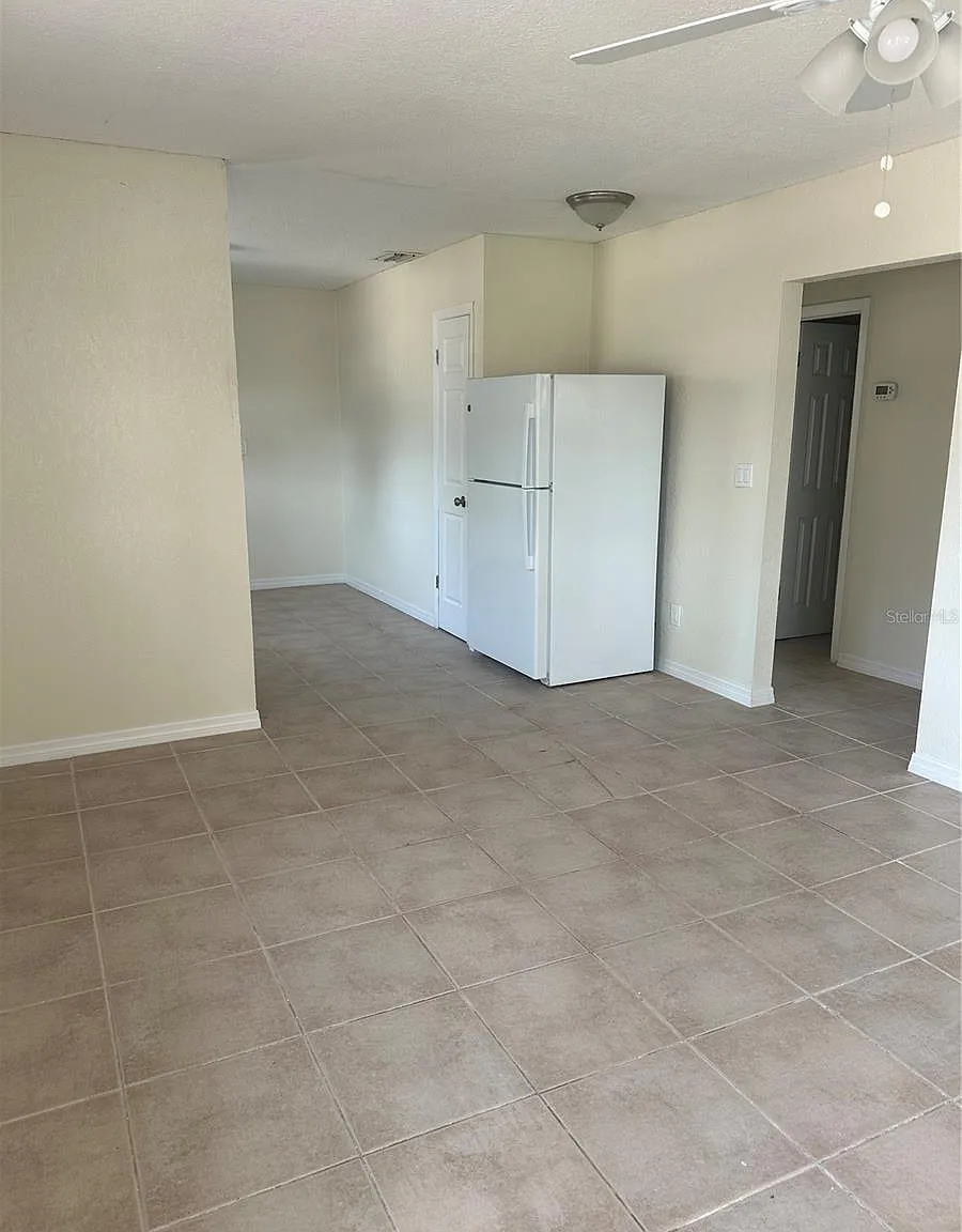 2 bed, 800 sqft, $1,695 — Photo 2