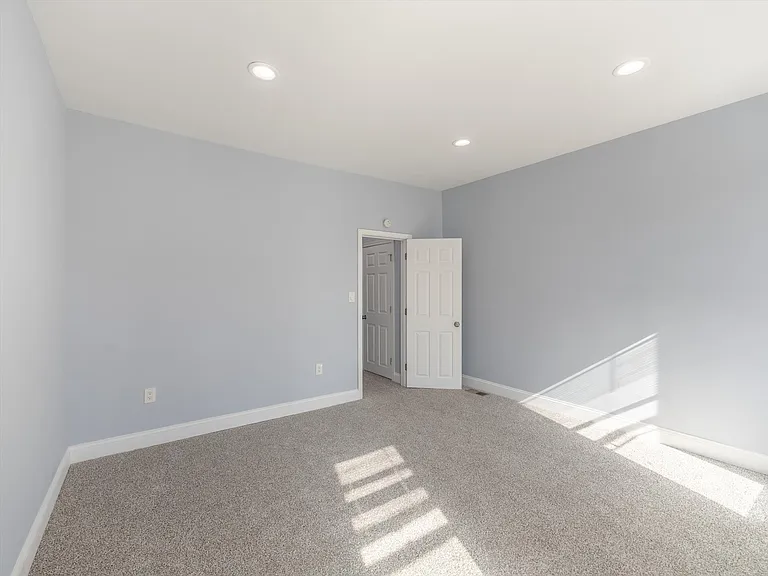19 Osborn St — Photo 21