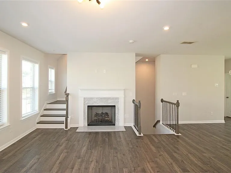 1675 Coasta Way — Photo 5