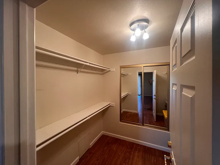 28120 Avenida Maravilla — Photo 8