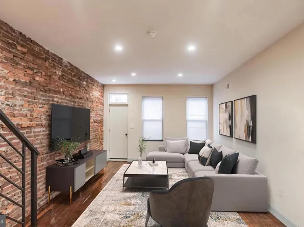 2046 E Stella St, Philadelphia, PA 19134