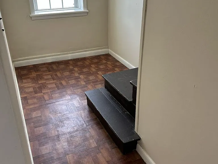 9 Olmstead St #2 — Photo 2
