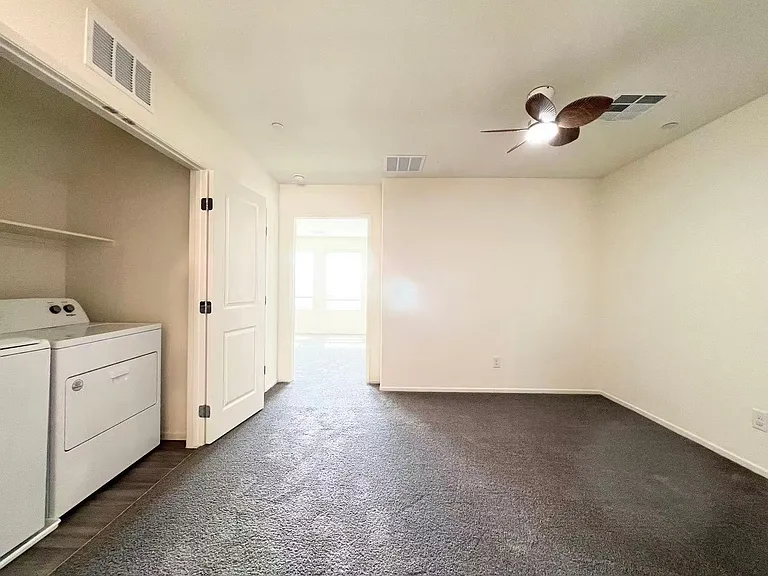 1923 Stanza Vista St — Photo 14