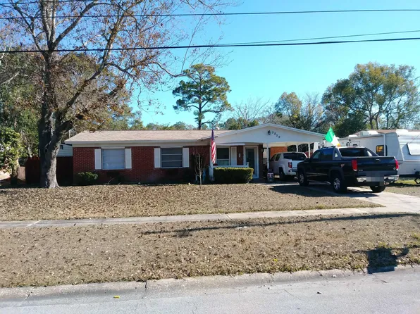 5859 Wending Dr, Jacksonville, FL 32244
