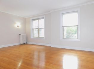 911 Elmwood Ave #3-N3, Evanston, IL 60202