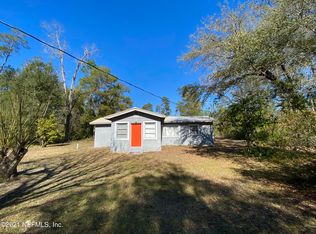 328 Flora Dr, Florahome, FL 32140