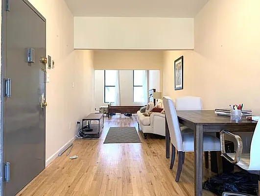 Rented by Oxford Property Group | media 29