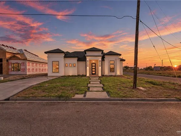 100 Los Altos St, Roma, TX 78584
