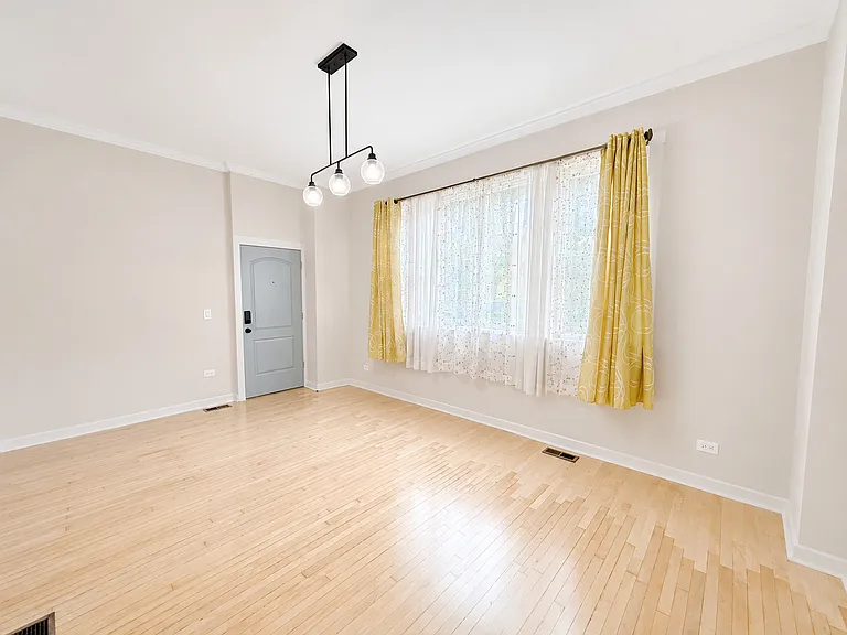 5342 S Fairfield Ave #1F — Photo 8