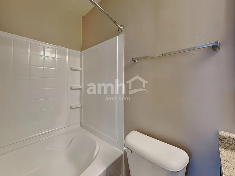 2376 Blackthorn Dr — Photo 13