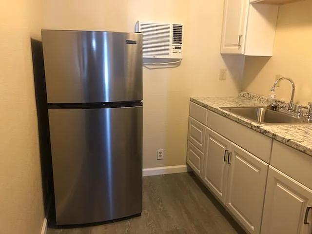 Studio, 350 sqft, $1,699 — Photo 2