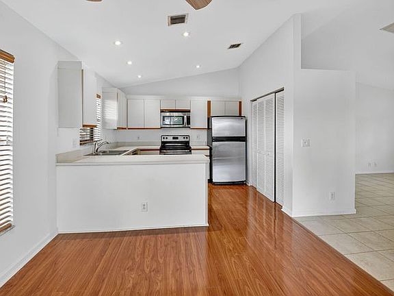 4th image of 73 Via De Casas Norte