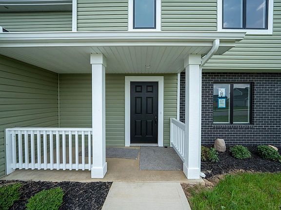 3rd image of 18395 Peregrine Dr