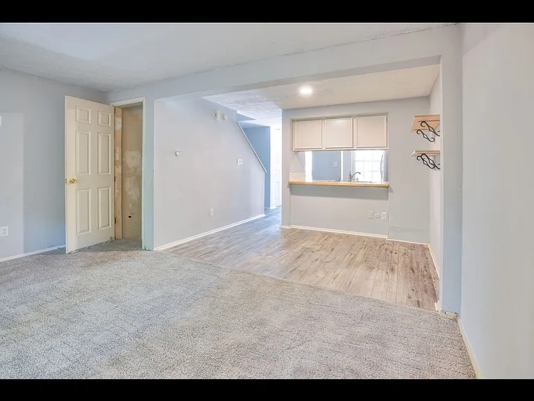 9471 Timber View Dr — Photo 7