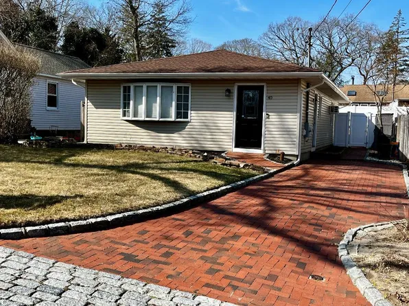 40 Rockaway Drive, Sound Beach, NY 11789