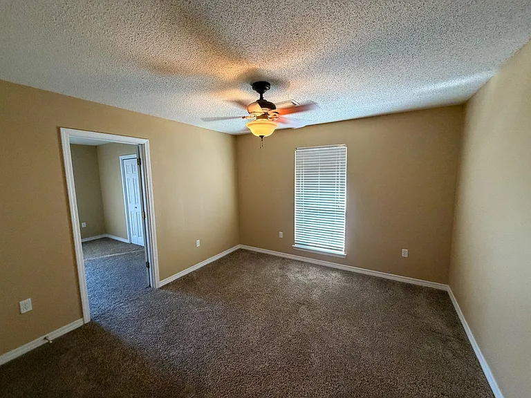 4697 Lovegrass Ln — Photo 12