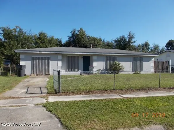 1290 Dale Dr, Titusville, FL 32796