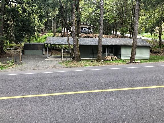 2nd image of 8821 Lawrence Dr SE