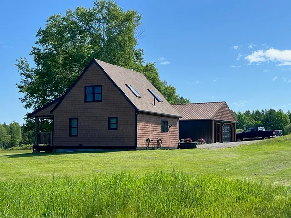 553 N Dexter Road, Dexter, ME 04930