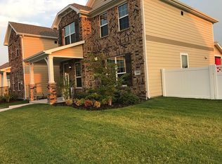 1404 Ellis Ln, Aubrey, TX 76227