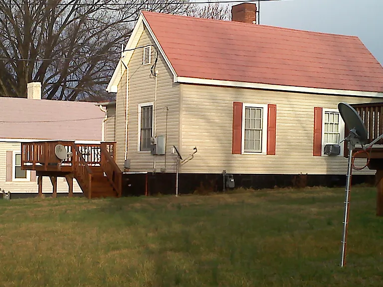 308 Townley St — Photo 2