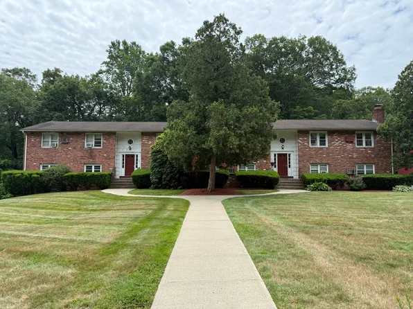 1105 Waterbury Road APT 1B, Cheshire, CT 06410